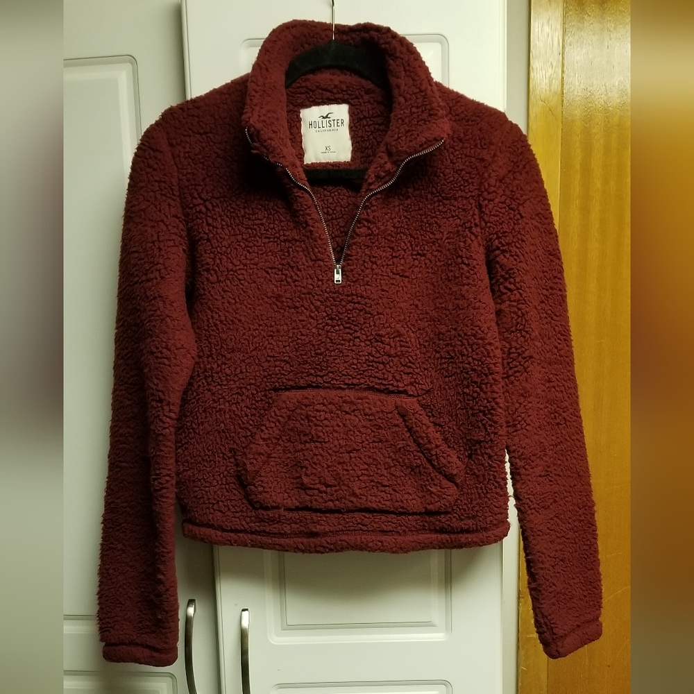 🍁🌺Hollister sherpa quarter zip collared sweater with front pouch